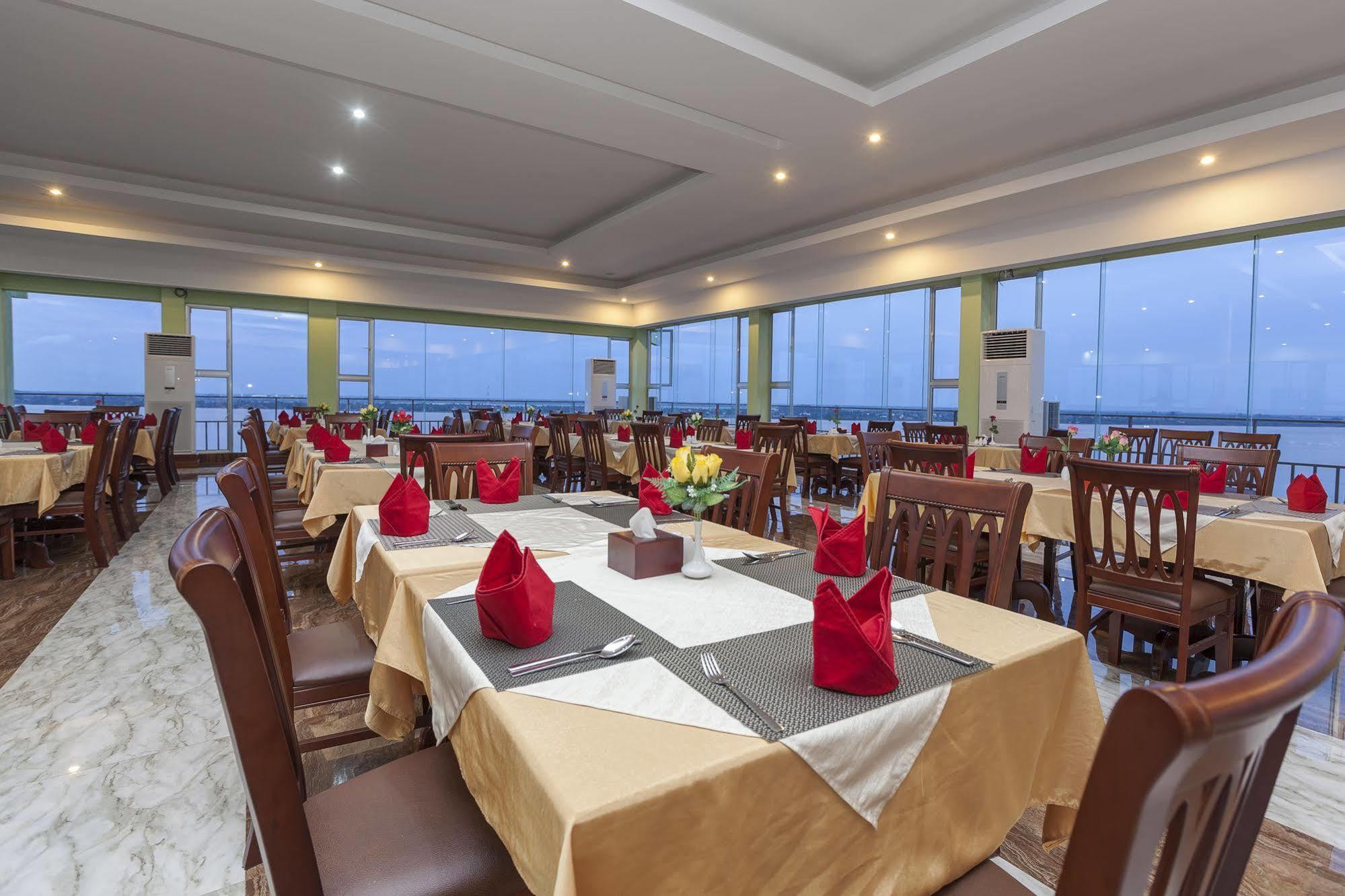 High Sky Hotel Phnompen Kültér fotó