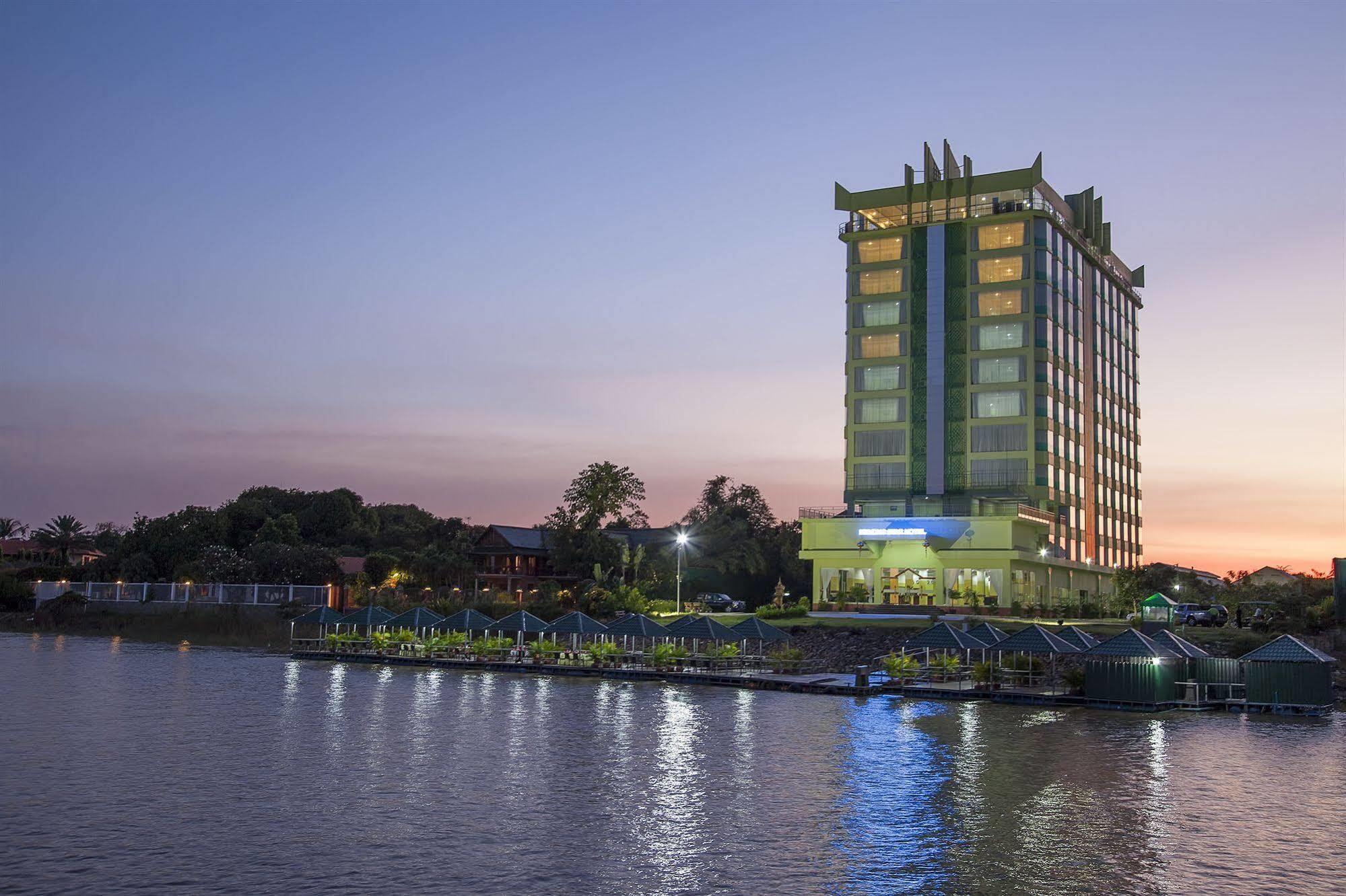 High Sky Hotel Phnompen Kültér fotó