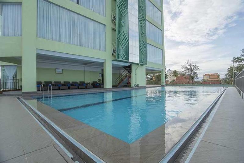 High Sky Hotel Phnompen Kültér fotó